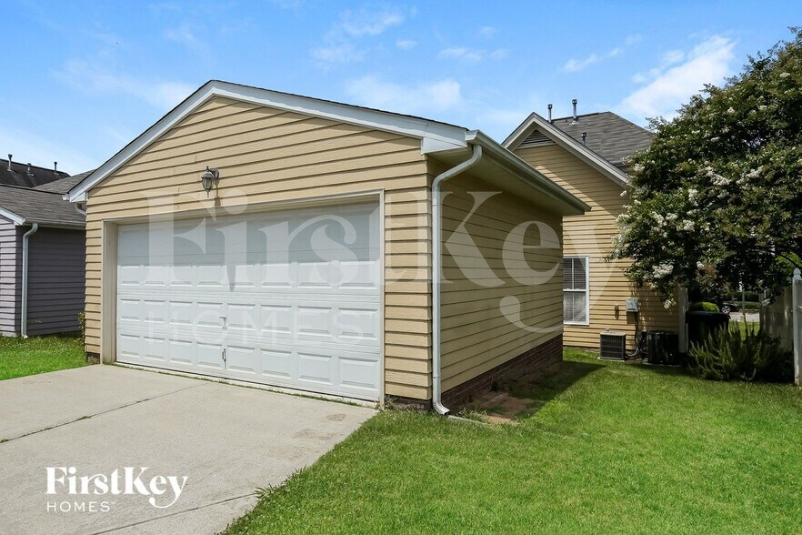 Building Photo - 10210 Caldwell Forest Dr