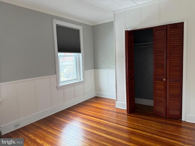 Building Photo - 15 E Brown St