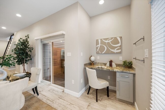 Building Photo - 317 E 35th St