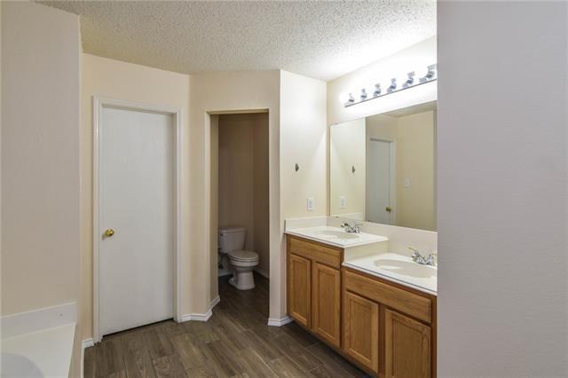 Building Photo - 5505 Cedar Elm Dr