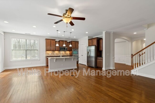 Building Photo - 10934 River Oaks Dr NW