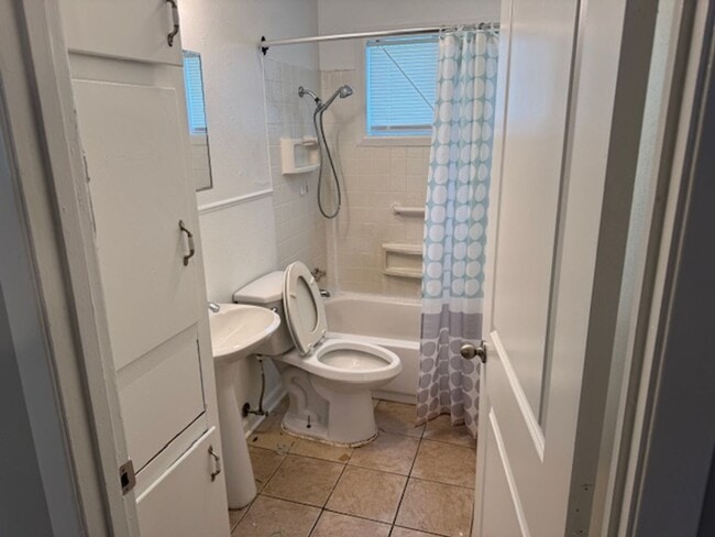 Building Photo - 3409 Bistineau Dr