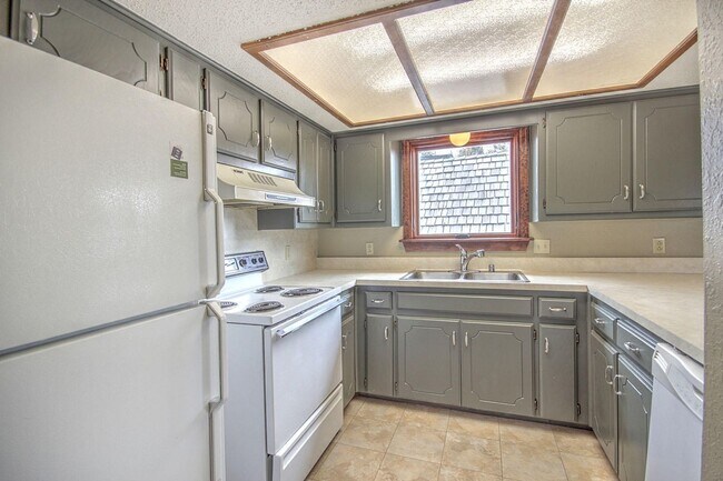Building Photo - Breck Downtown Duplex.  Best location in all of Breck.  3 Bedroom.  GEAR GARAGE.