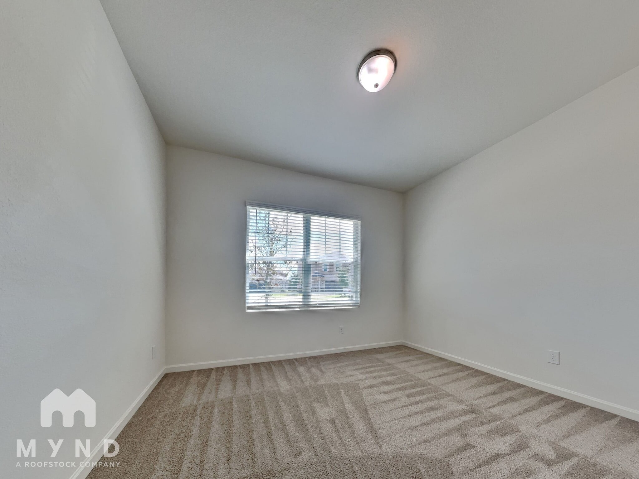 Building Photo - 1056 Banyon Tree Ln