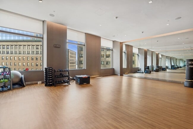 Building Photo - 99 Hudson St