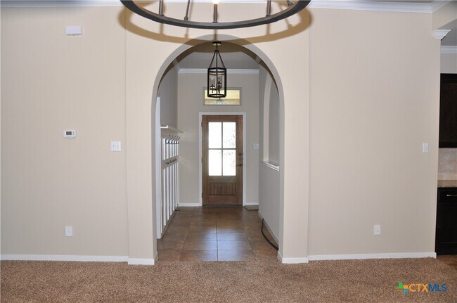 Building Photo - 5603 Drury Ln