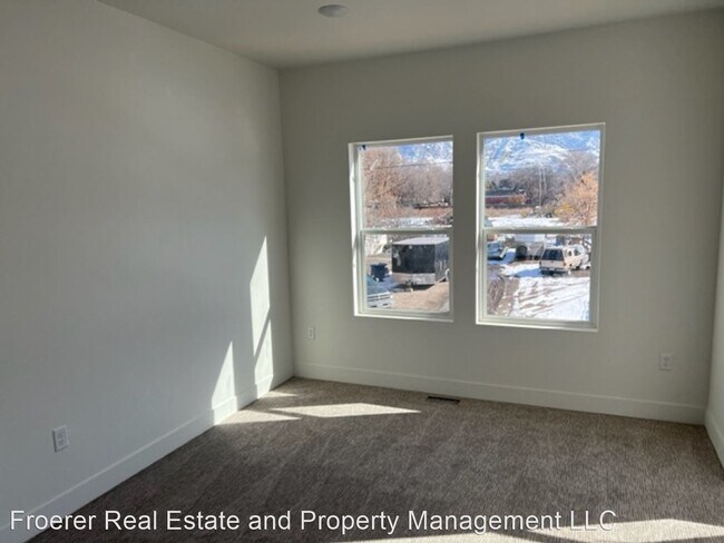 Building Photo - 3 br, 2.5 bath House - 857 S. 160 E.  #14