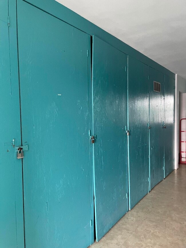 Building Photo - 37 Yacht Club Dr