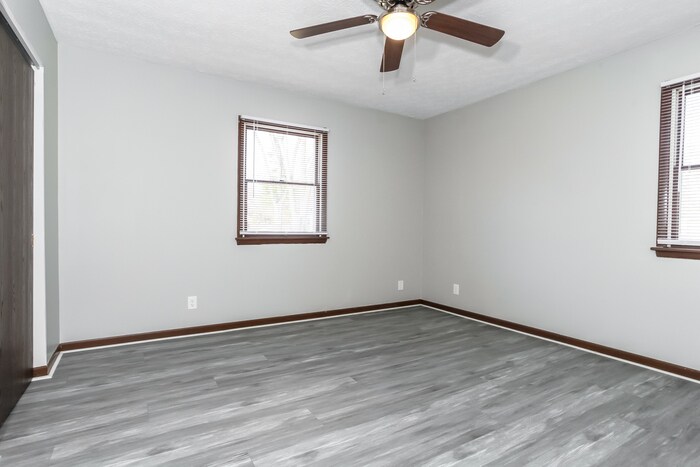 Building Photo - 2456 Bendel Dr