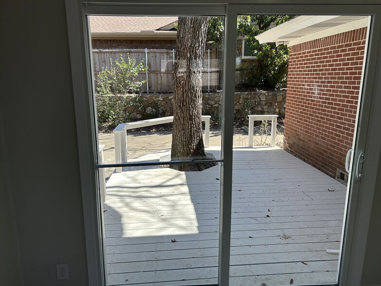 View from Dining Room to patio - 3404 Martin Lydon Ave