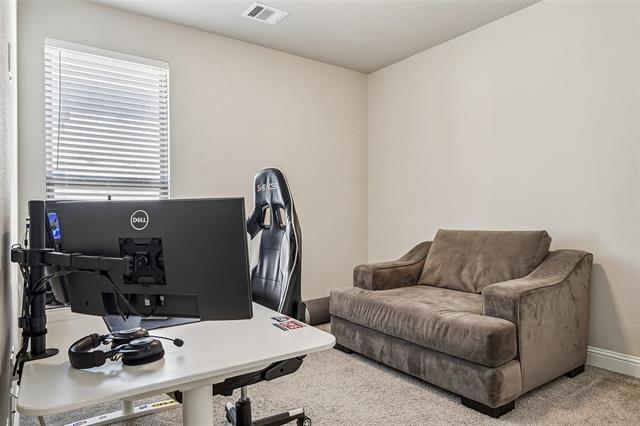 Building Photo - 1304 Beach Dr