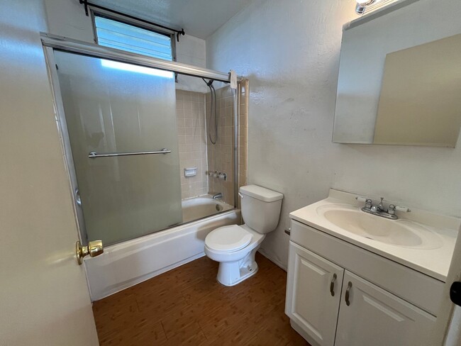 Building Photo - Kunia Palms (Waipahu) - 2 bedroom, 1 bathr...