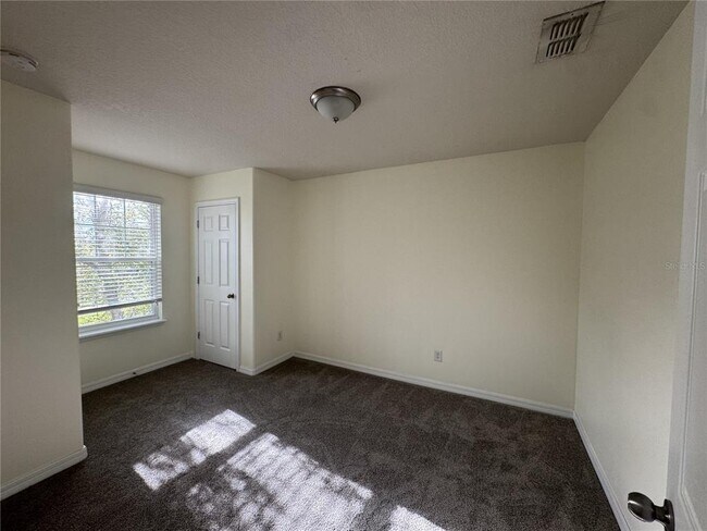 Building Photo - 8979 Hildreth Ave