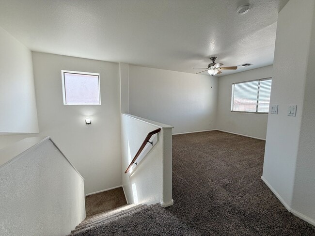 Building Photo - 4802 W Fawn Dr