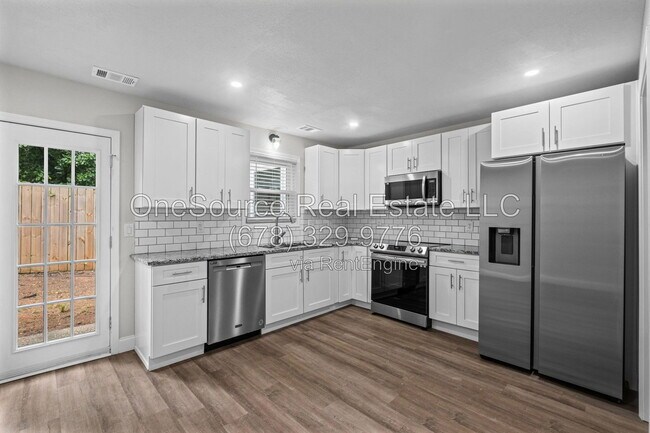 Building Photo - 1340 N Hampton Rd