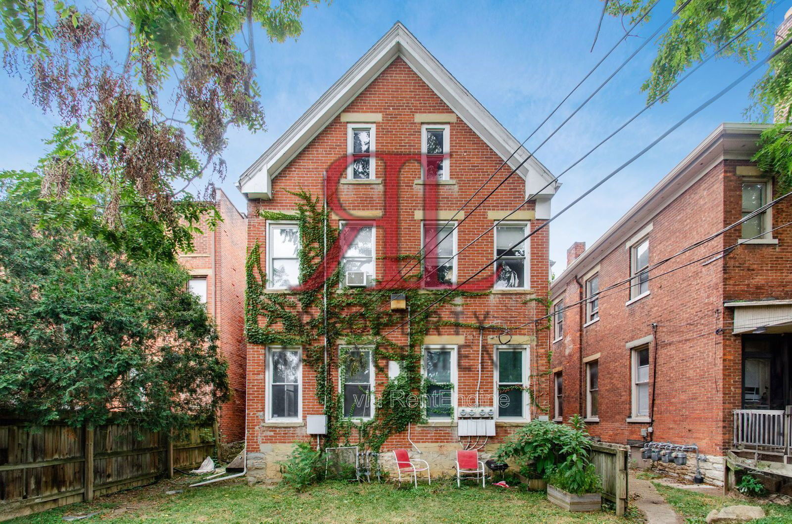 Building Photo - 821 Oak St