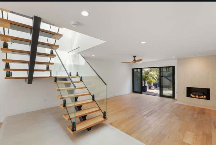 Building Photo - 15 Half Moon Bnd