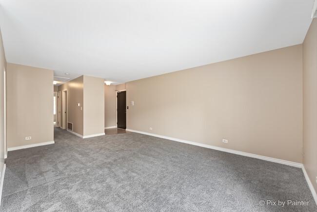 Building Photo - 404 Sandalwood Ln