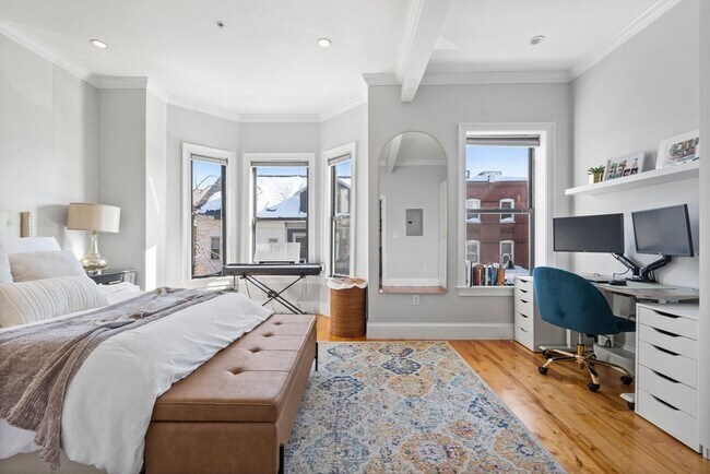 Building Photo - 109 N St