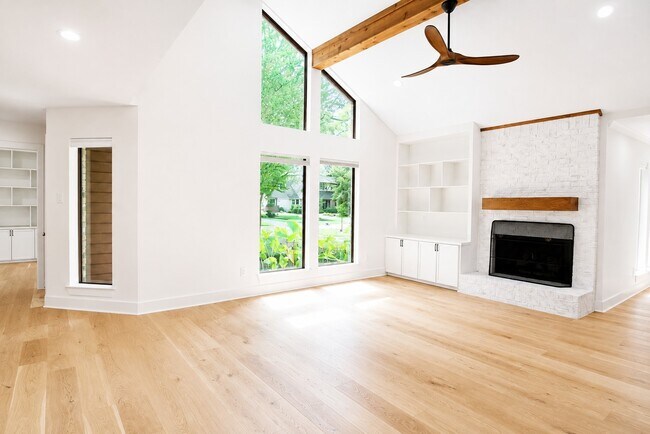 Building Photo - 15 Mallard Glen Pl