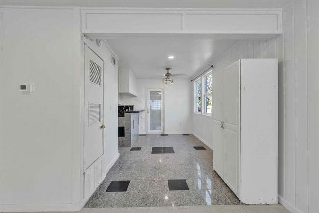 Building Photo - 5210 Woodrow Ave