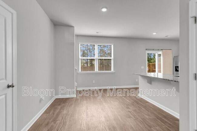 Building Photo - 411 Broad Elm Wy