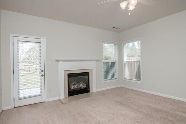 Building Photo - 267 Grenier Terrace NE