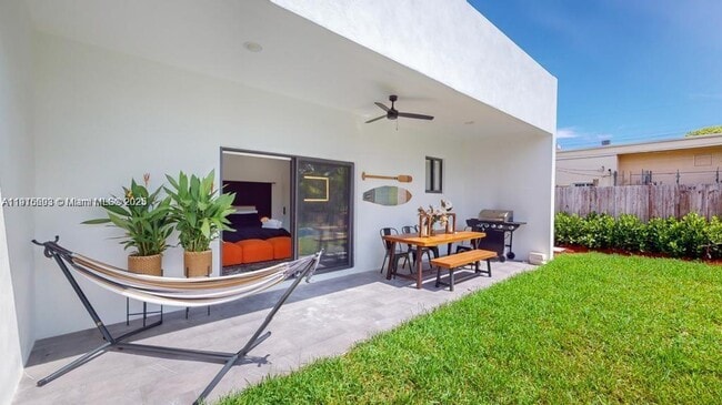 Building Photo - 2150 SW 46th Ct