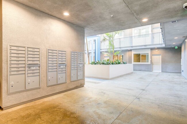 Building Photo - Unit Type C2 | 3 Bedroom | 2 Bathroom