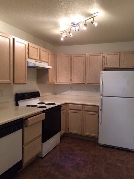 Building Photo - 1830 W Centennial Dr