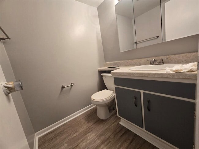 Building Photo - 6312 Newtown Cir