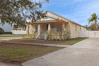 Building Photo - 7515 S Westshore Blvd