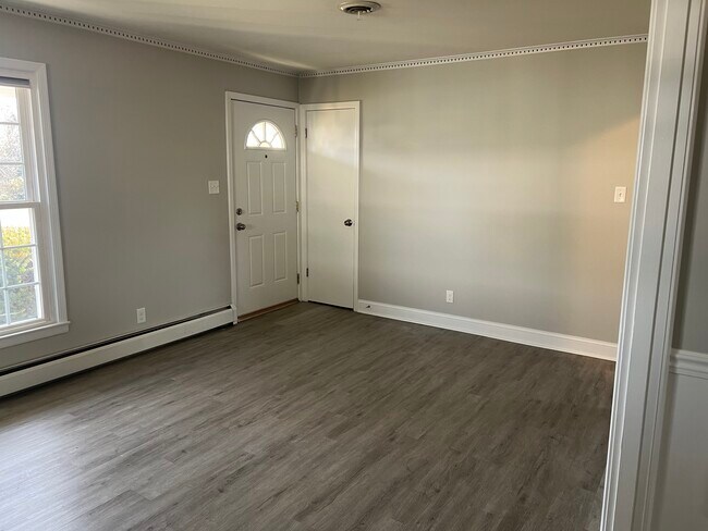 Entry - 10804 Coffman Ave