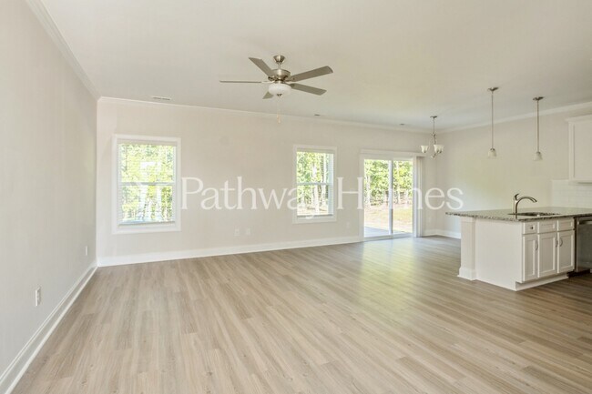 Building Photo - 173 Brixham Lp