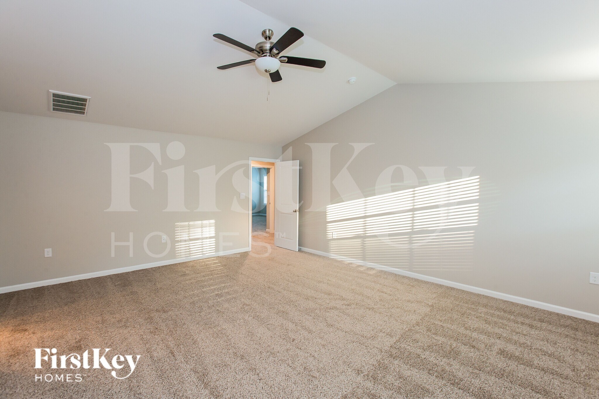 Building Photo - 711 Saddlebred Ln