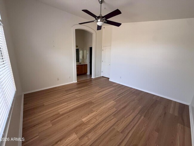 Building Photo - 10534 E Star of the Desert Dr
