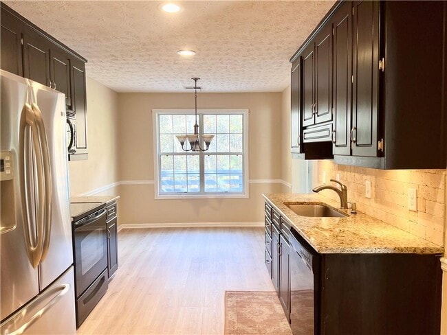 Building Photo - 1790 Alcovy River Dr