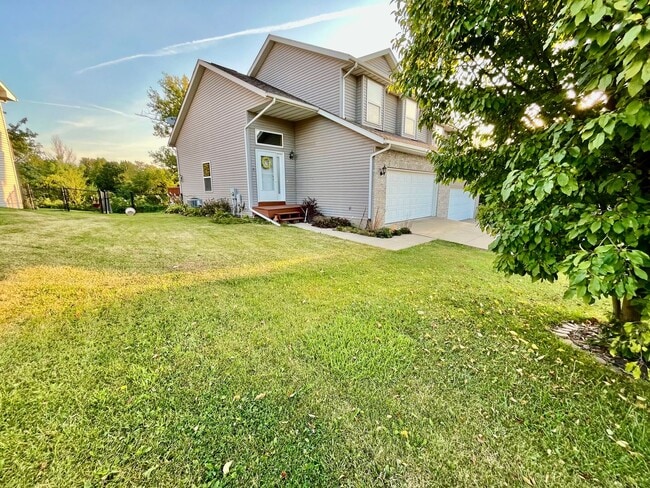 Building Photo - FIRST-TIME RENTAL!! AVAILABLE IMMEDIATELY!!