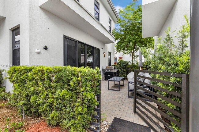 Building Photo - 8234 NW 46th Terrace