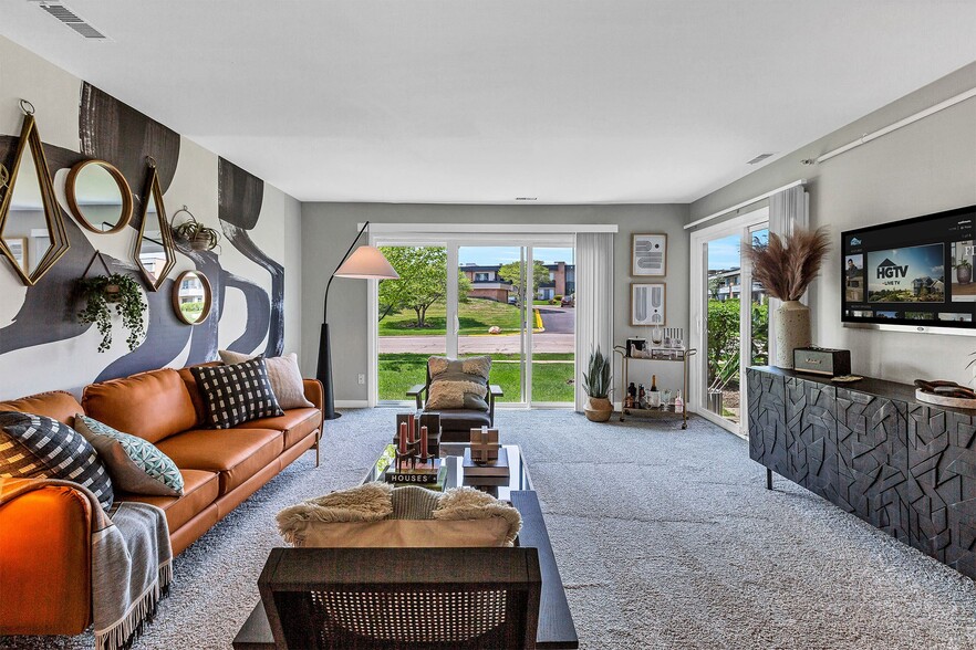 Building Photo - Albion on Northwest