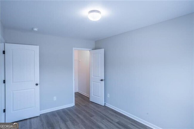 Building Photo - 6106 Oak Bend Ct