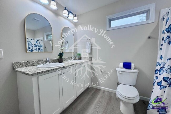 Building Photo - 308 Woodland Dr