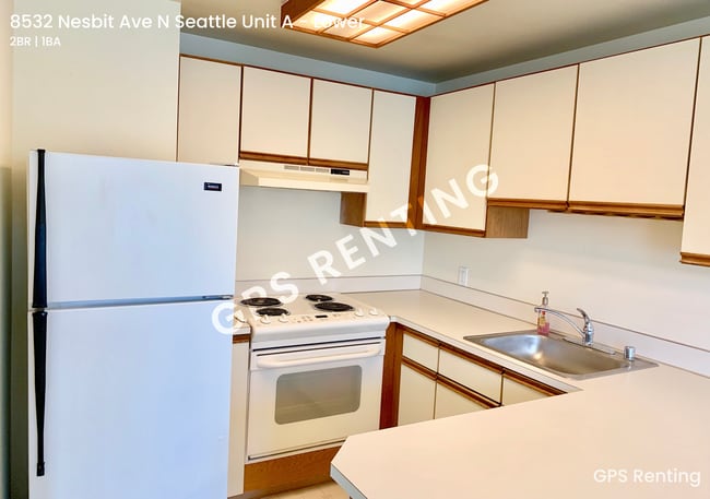 Building Photo - 8532 Nesbit Ave N