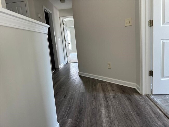 Building Photo - 6133 Mulberry Park Dr