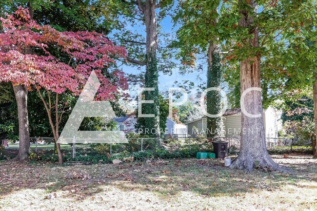 Building Photo - 1308 Madison St