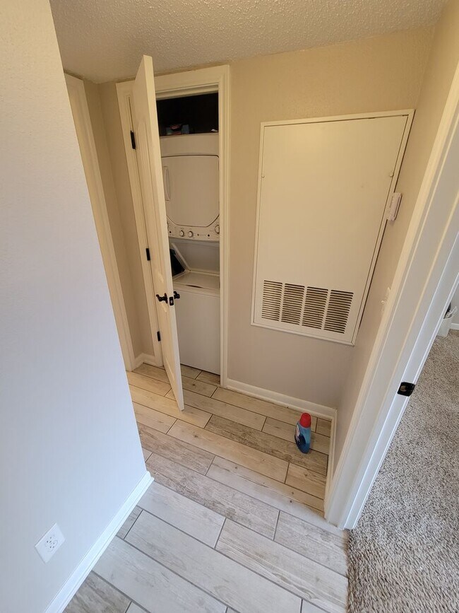 Building Photo - College Station - 2 bedroom / 2 bath downstairs condo at Cripple Creek Condos