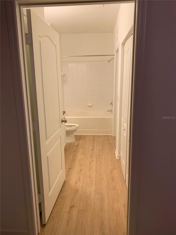 Building Photo - 8848 Villa View Cir