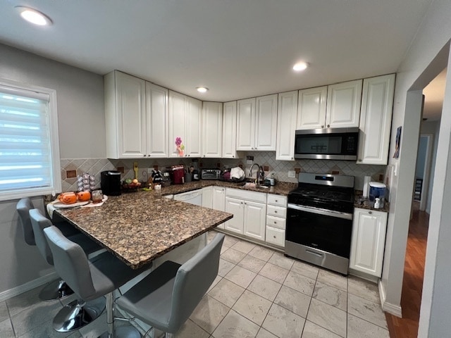 Building Photo - 535 W Berkley Ln
