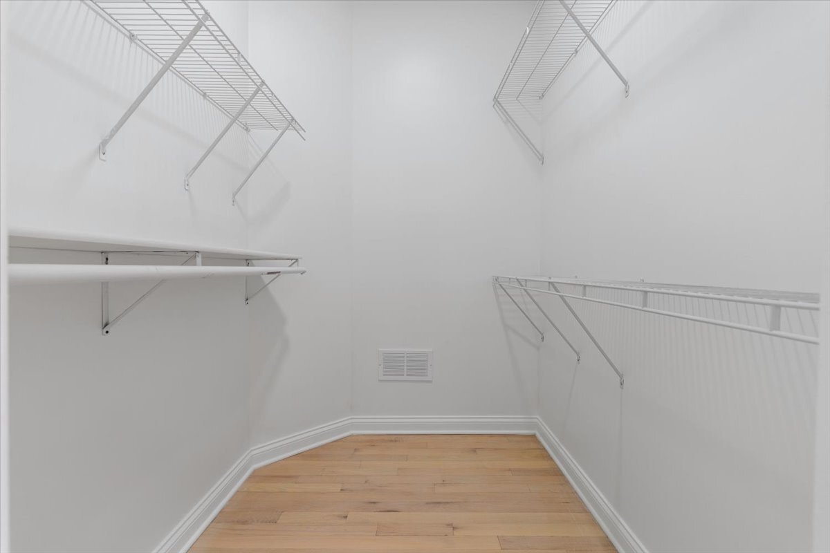 Building Photo - 2649 W Thomas St