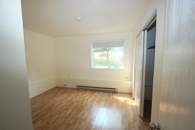 Building Photo - 76 Highwood Dr